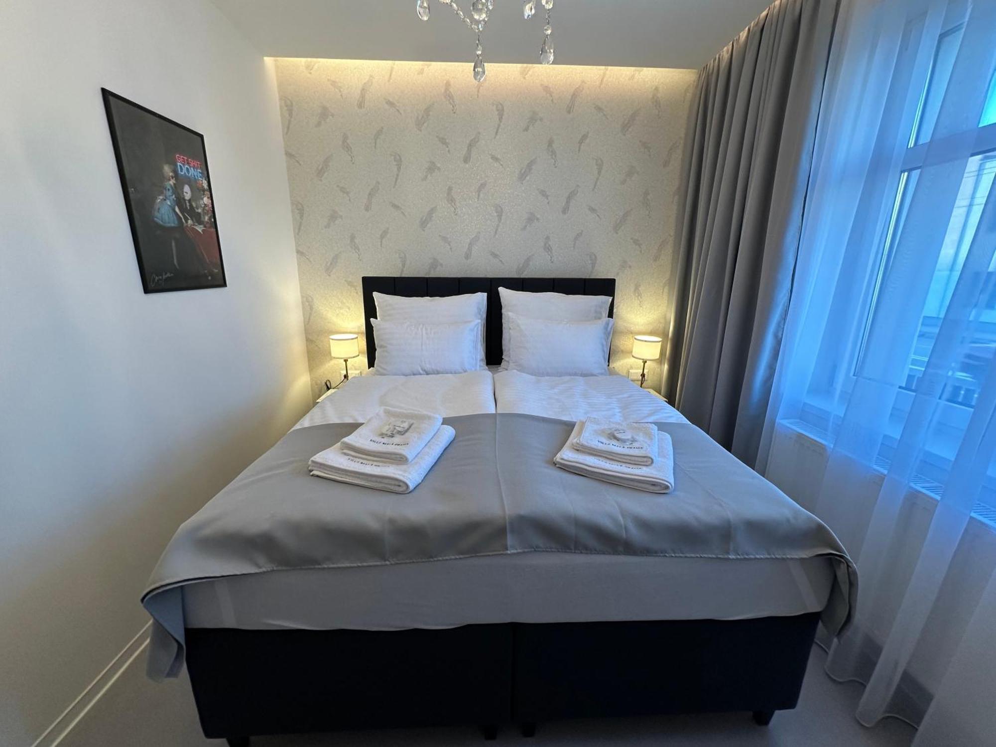 Villa Mala Praha Experience In The Center Of 질리나 외부 사진
