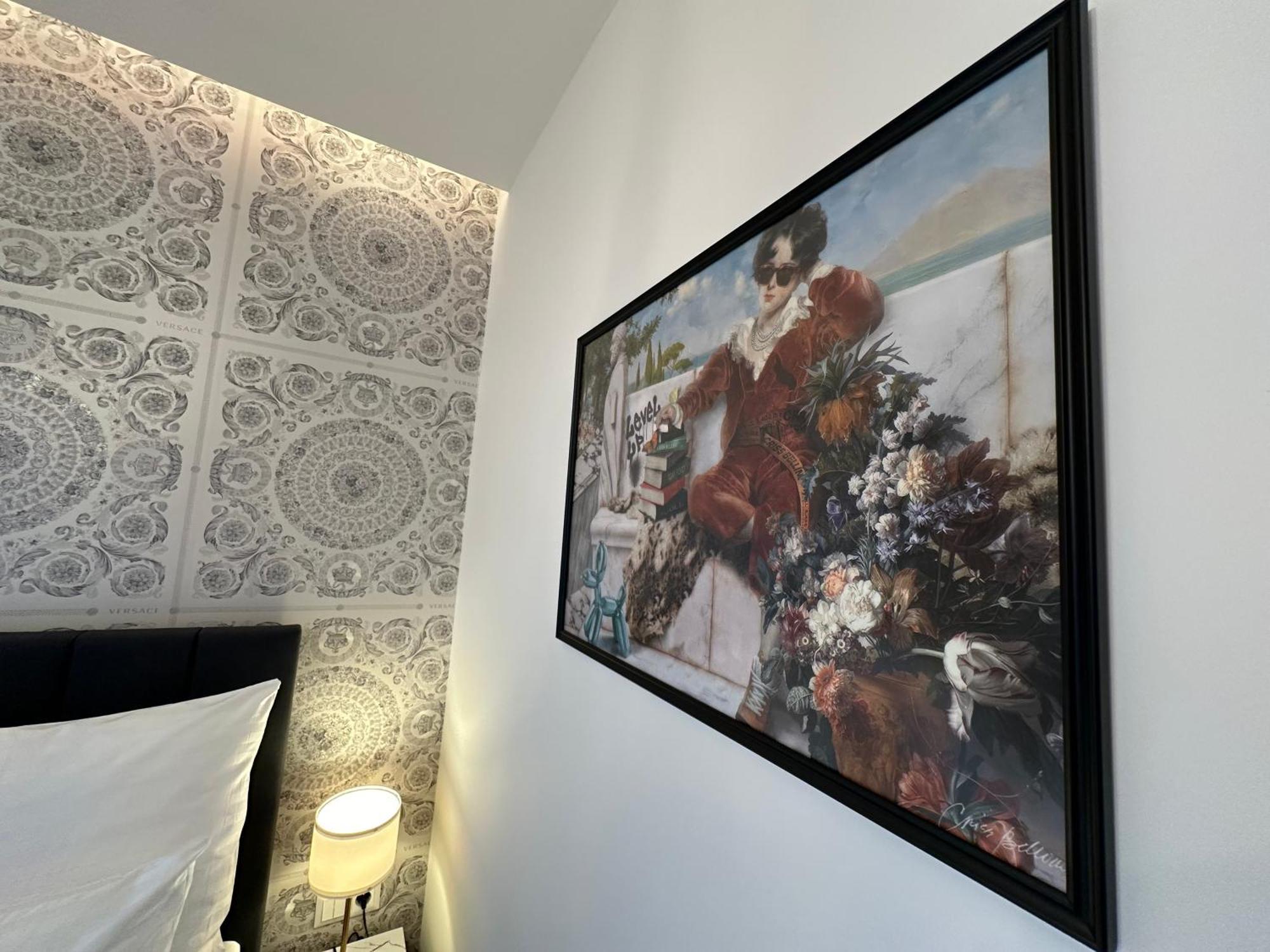 Villa Mala Praha Experience In The Center Of 질리나 외부 사진