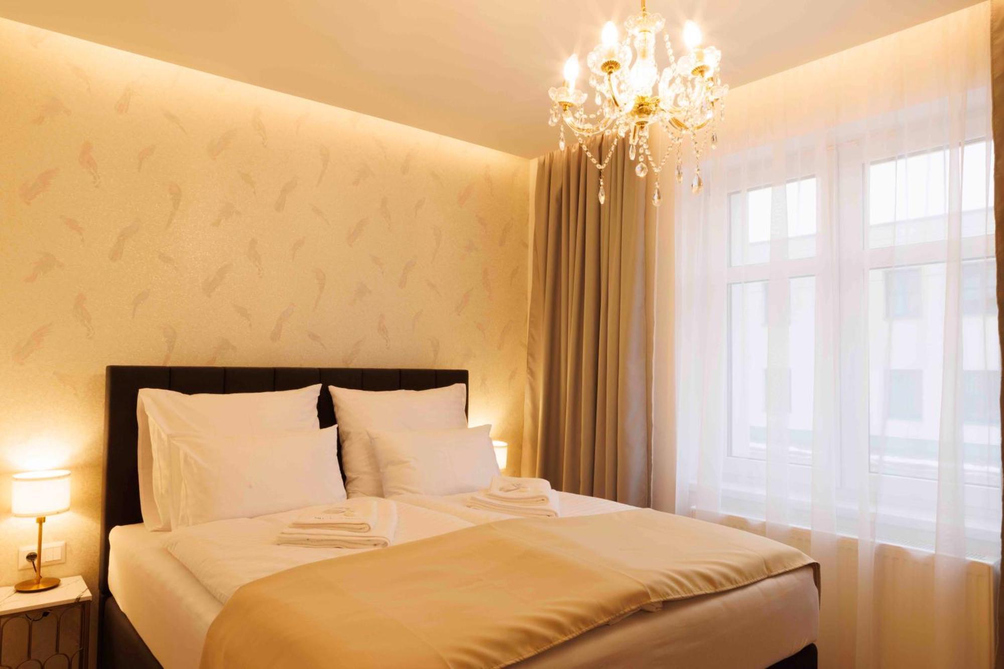 Villa Mala Praha Experience In The Center Of 질리나 외부 사진