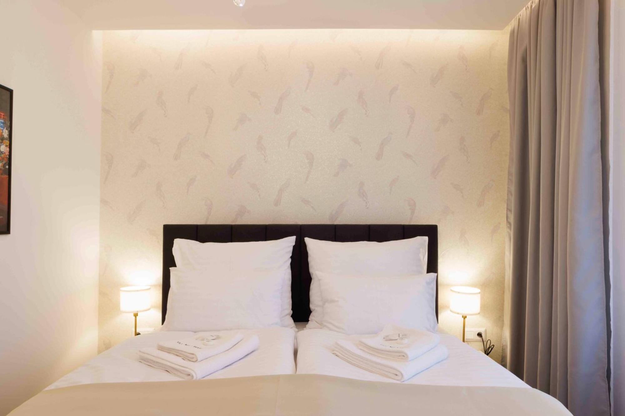 Villa Mala Praha Experience In The Center Of 질리나 외부 사진